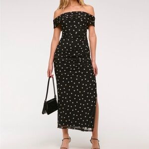 Abercrombie and Fitch Off-Shoulder Dress